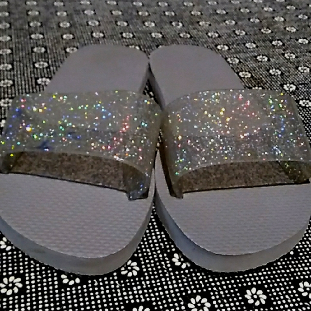 Sparkle Slides Beach / Pool